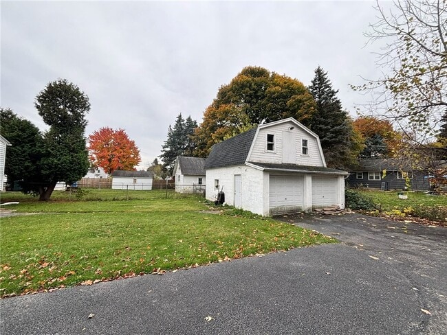 Photo - 111 Maltby St