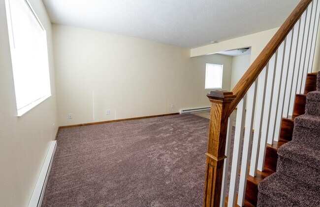 Photo - 2227 Seaman St