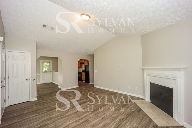 Photo - 11 Laurel Dr