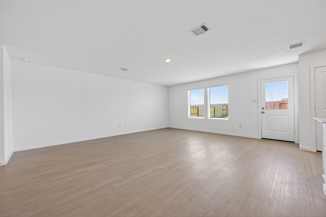 Building Photo - 26815 Rosy Shimmer Ln