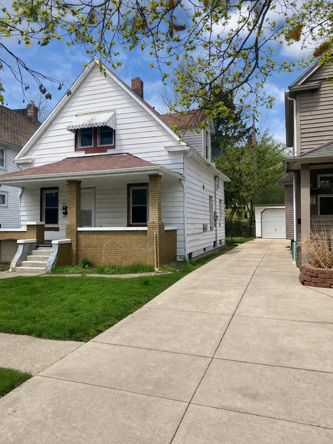 Photo - 2219 W 103rd St Unidad Up