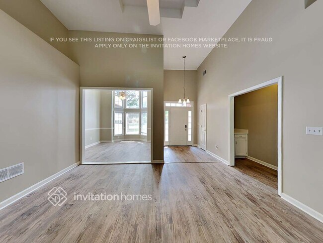 Photo - 875 Brand South Trail