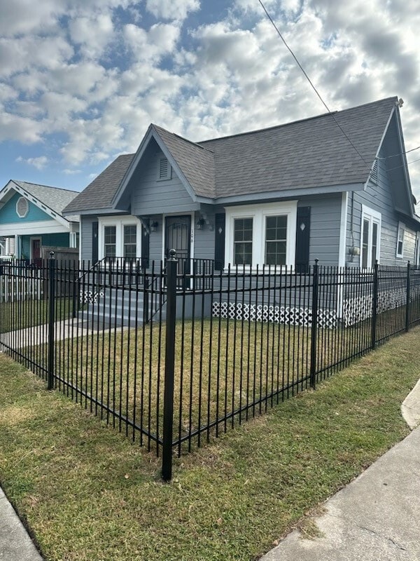 Photo - 106 N Eastwood St