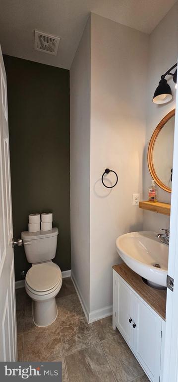 Photo - 126 Lindy Wy