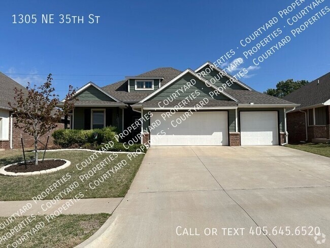 Building Photo - 1305 NE 35th St Rental