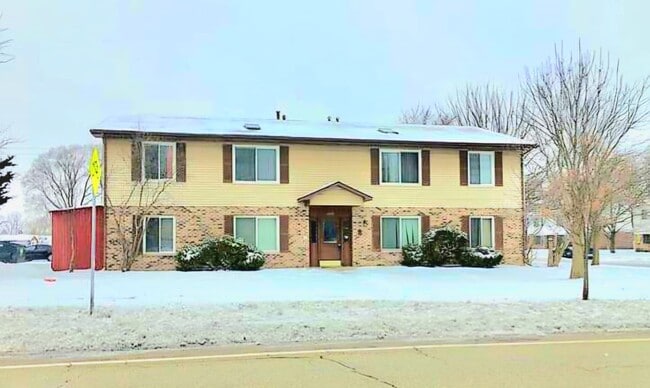 Building Photo - 470 Echo Ln Unit C