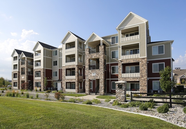 Steeplechase Apartments Kansas City