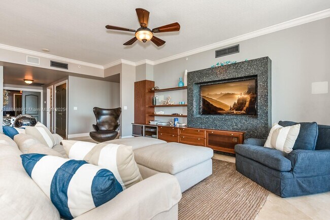 Photo - 3501 N Ocean Dr Unidad 7C