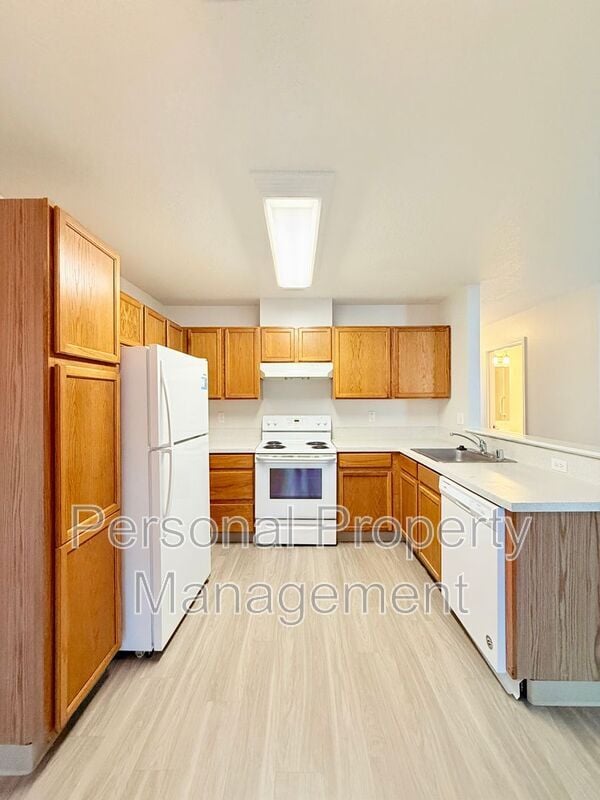 Photo - 3412 NE 66th Ave Unit B26