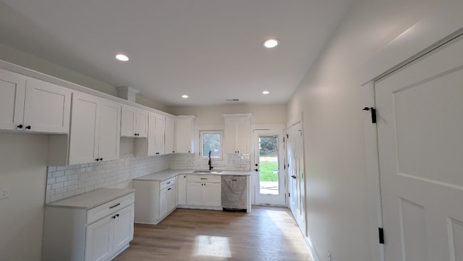 Photo - 115 Anile St Unidad B