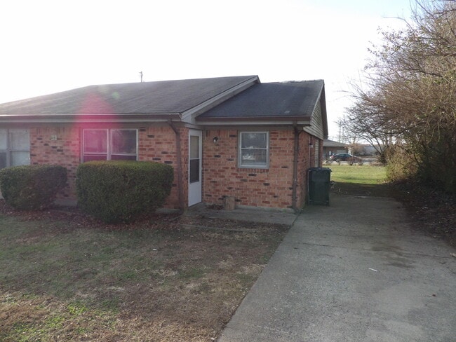 Photo - 115 Potomac Ct Unit B