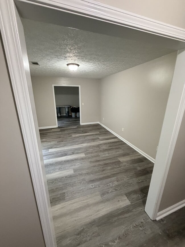 Photo - 207 Murfee Dr