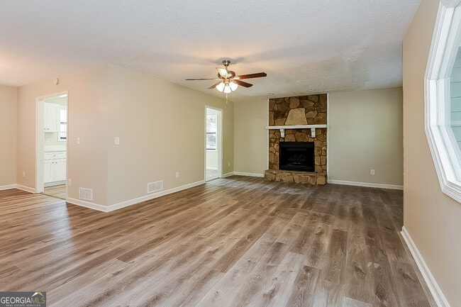 Photo - 8050 Sumit Wood Dr NW