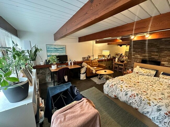 Photo - 17 Joy St Unit 1