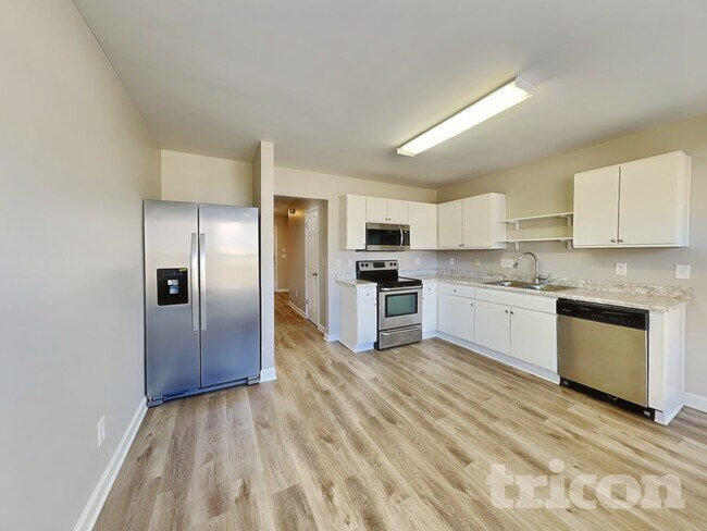 Photo - 2512 Landale Ct