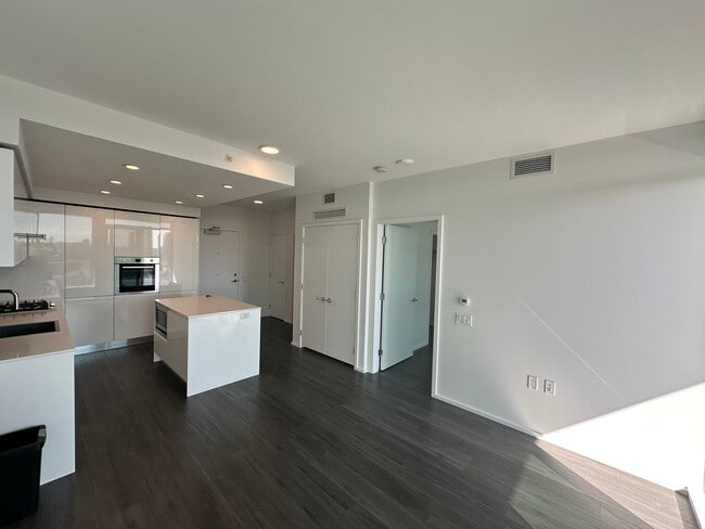 Photo - 3888 Evergreen Pl Unité 707