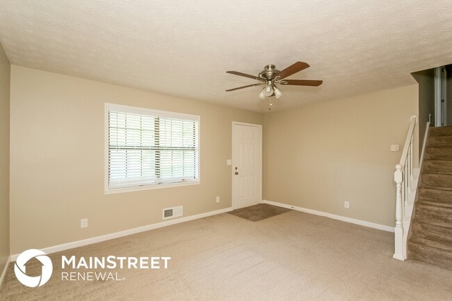 Photo - 684 Lookout Ct NW