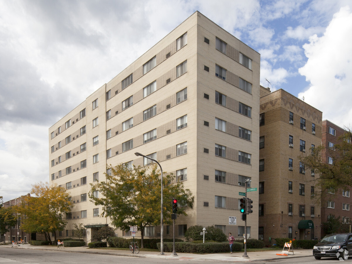 1400 Chicago Ave - 1400 Chicago Ave Apartments