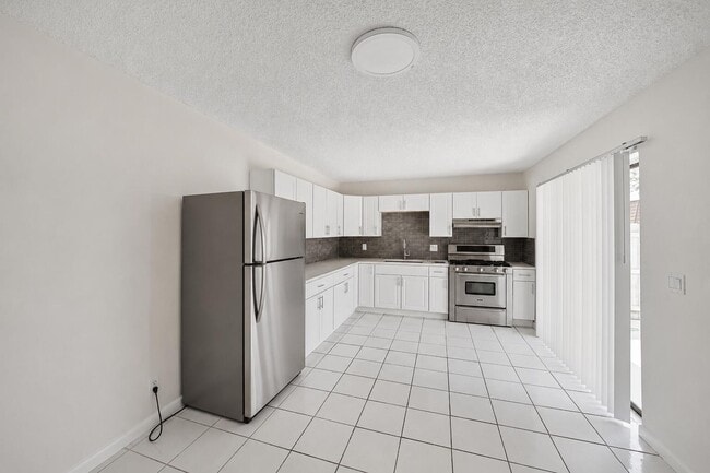 Photo - 2173 White Pine Cir Unit C