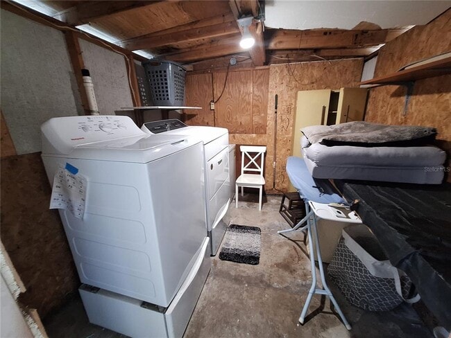 Photo - 3911 Loury Dr