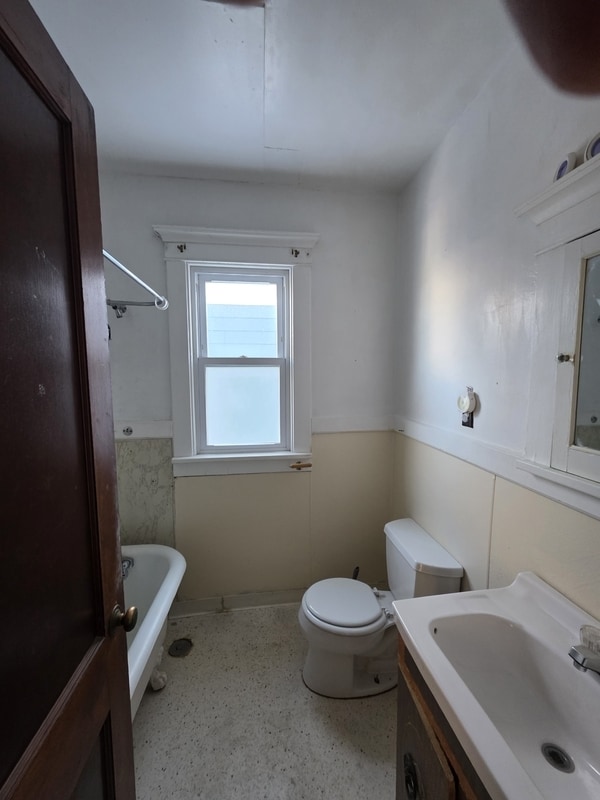 Photo - 14 Eckhert St Unidad #1