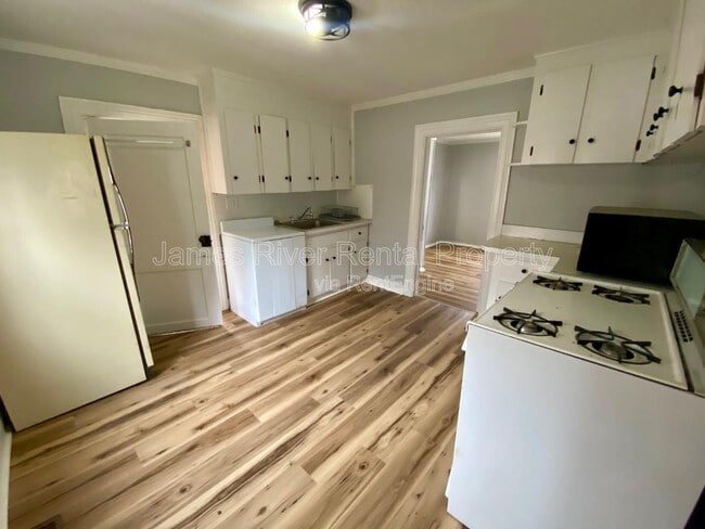 Photo - 1805 Ridge Ave