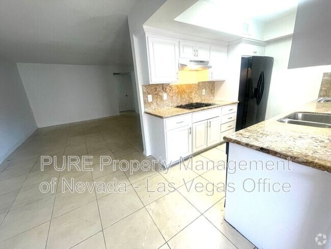 Building Photo - 1405 E Vegas Valley Dr Rental