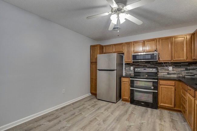 Photo - 103 Pinewood Dr