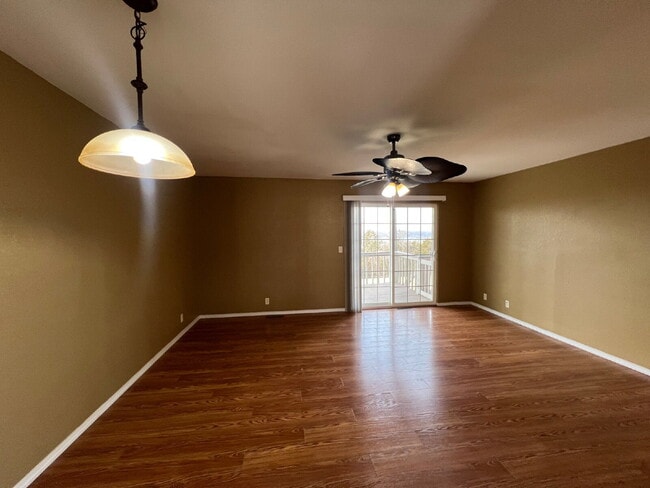 Photo - 2BR Prestine / Lakeview Townhouse Unidad 4