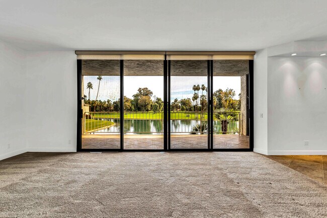 Photo - 910 Island Dr Unit 211