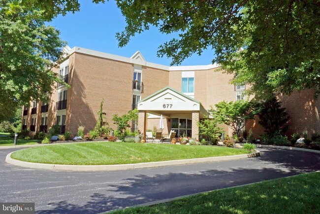 Building Photo - 677 Elm St Unit 108 Rental