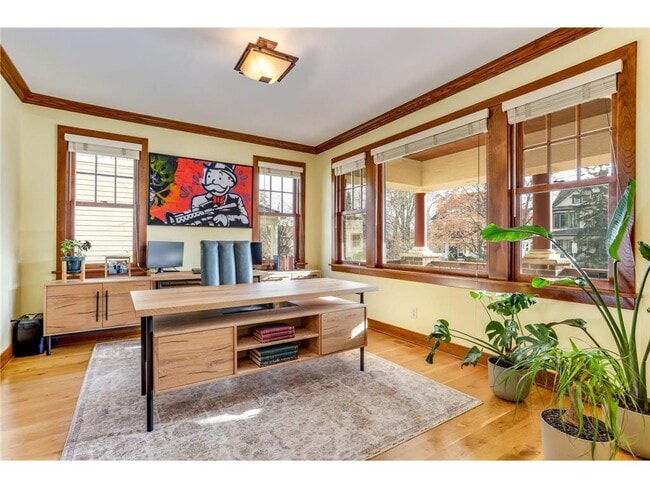 Photo - 2012 W Laurel Ave