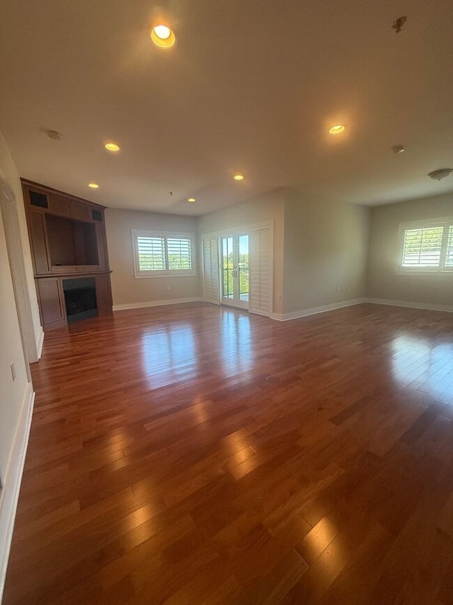 Photo - wilco143 Unit 234