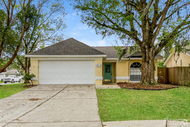 Building Photo - 4514 Cabbage Palm Dr Rental