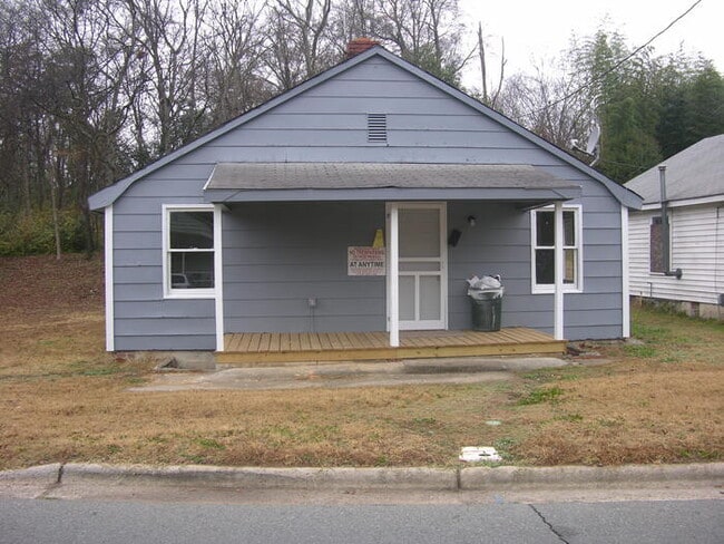 Building Photo - 348 Broad Dr SW