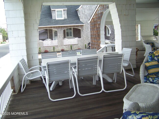 Photo - 336 East Ave