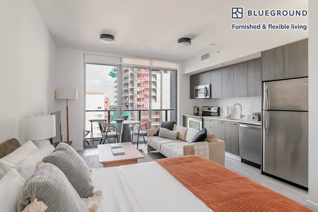 Building Photo - 230 NE 5th Ct Rental