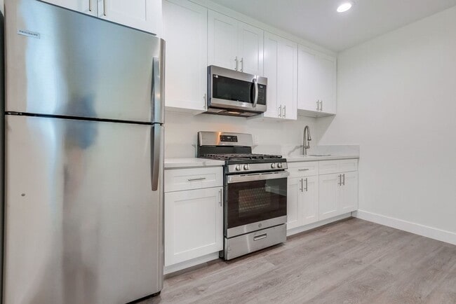 Photo - Convenient Inglewood Living Near SoFi & 105 Freeway!