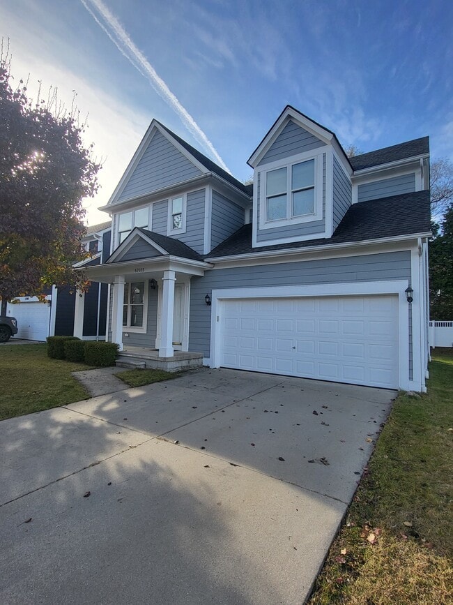 Photo - 57103 Curtis St