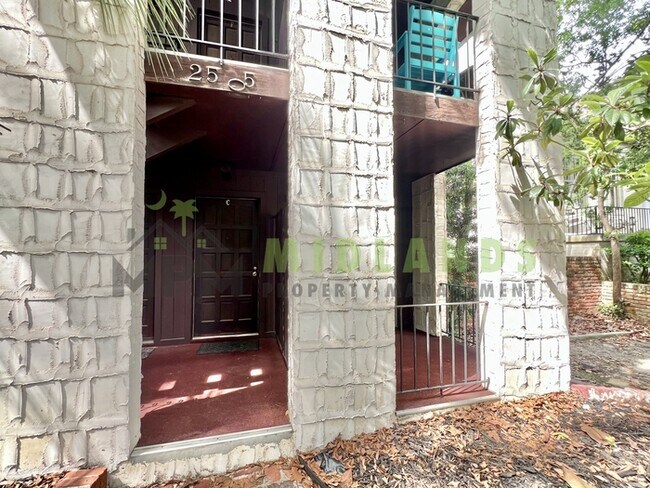 Photo - 2505 Blossom St