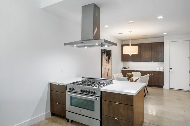 Photo - 316 Birdsall St