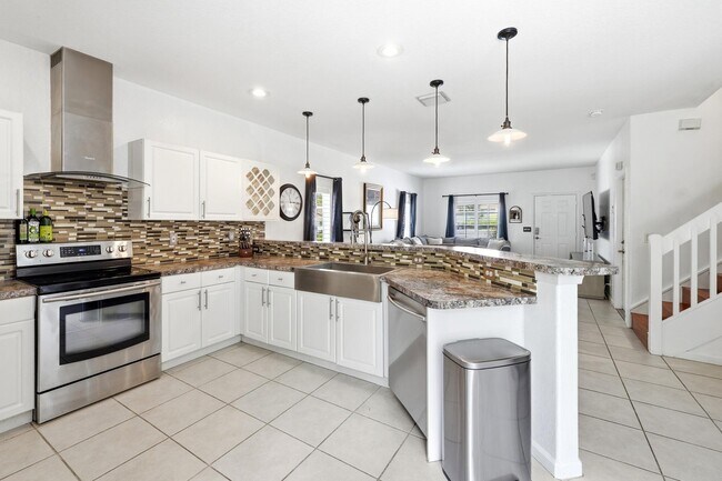 Photo - 13533 Fountain View Blvd