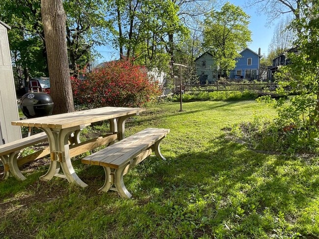 Photo - 118 1st St Townhome