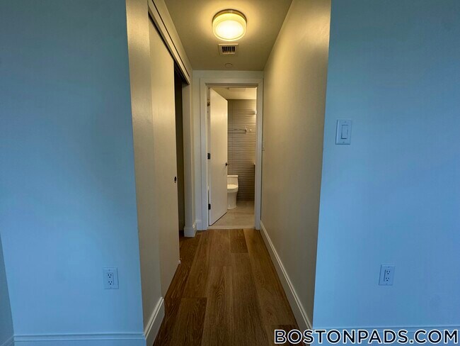 Photo - 1079 Commonwealth Ave Unidad 518