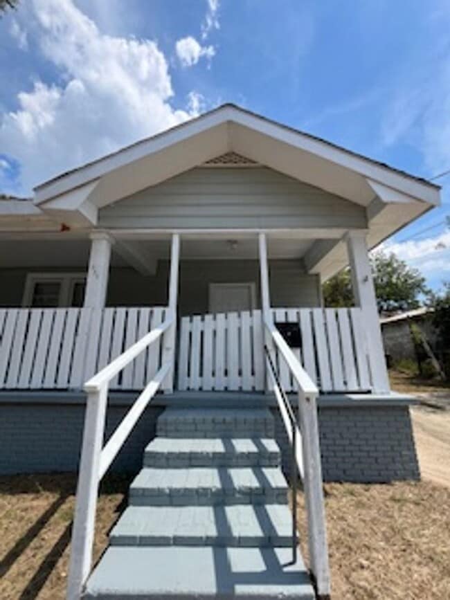 Photo - Biloxi 3 Bedroom