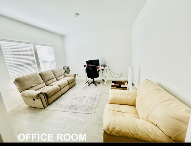 Photo - 35 White Rabbit Run