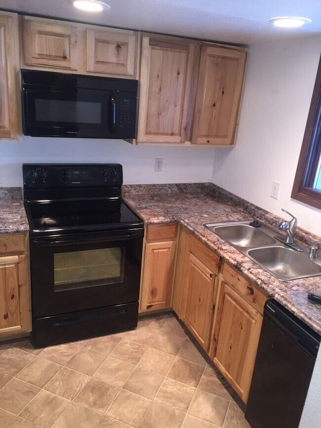 Photo - 10245 Jamestown Dr
