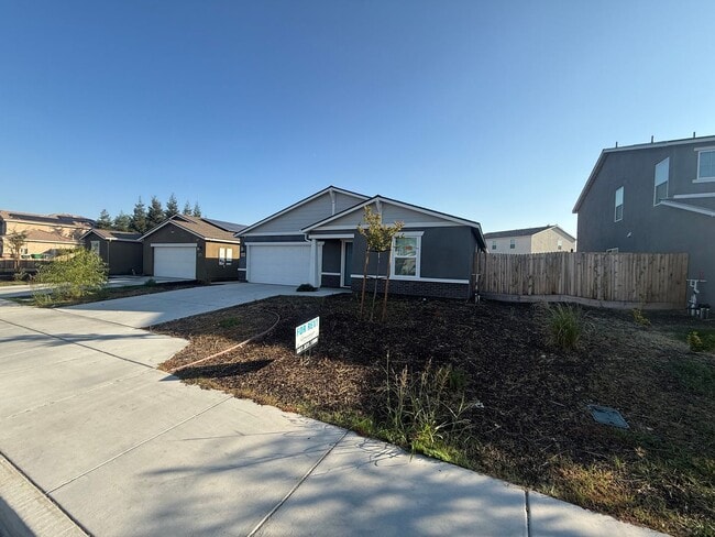 Building Photo - Beautiful 4BD/3BA Single-Family Home Solar, Battery Backup & Move-In Ready