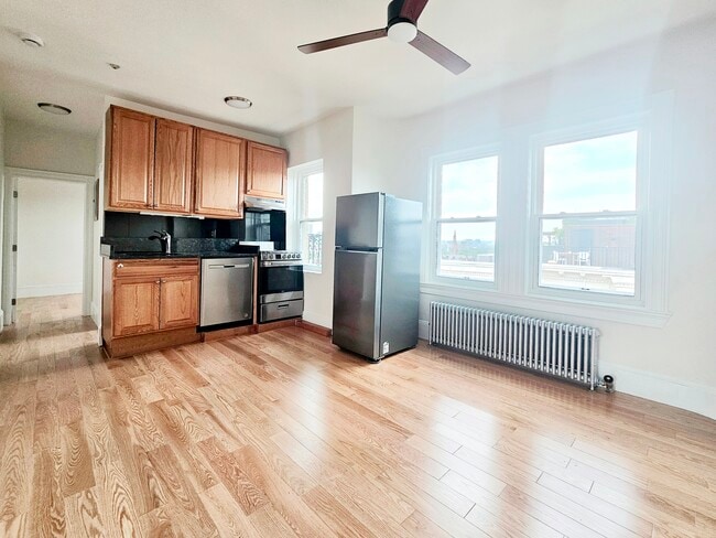 Photo - 102 Myrtle St