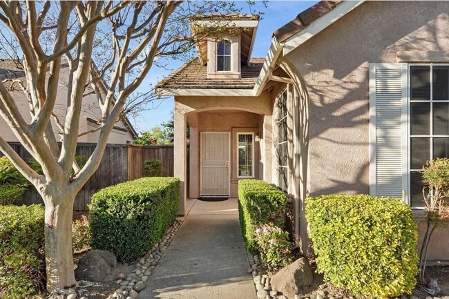 Photo - 1911 Lexington Dr